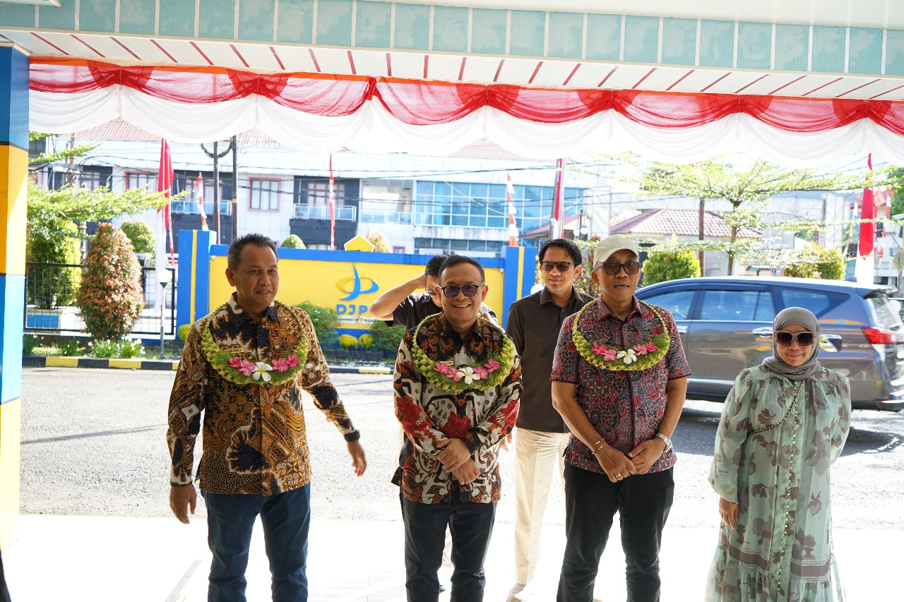 Kakanwil DJPb Sumut & Kakanwil DJP Sumut I & II Tinjau GK3S Nias