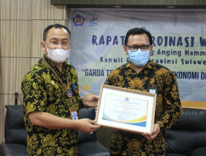 Wujud Komitmen Layanan Terbaik, KPPN Makassar II Raih Dua Penghargaan