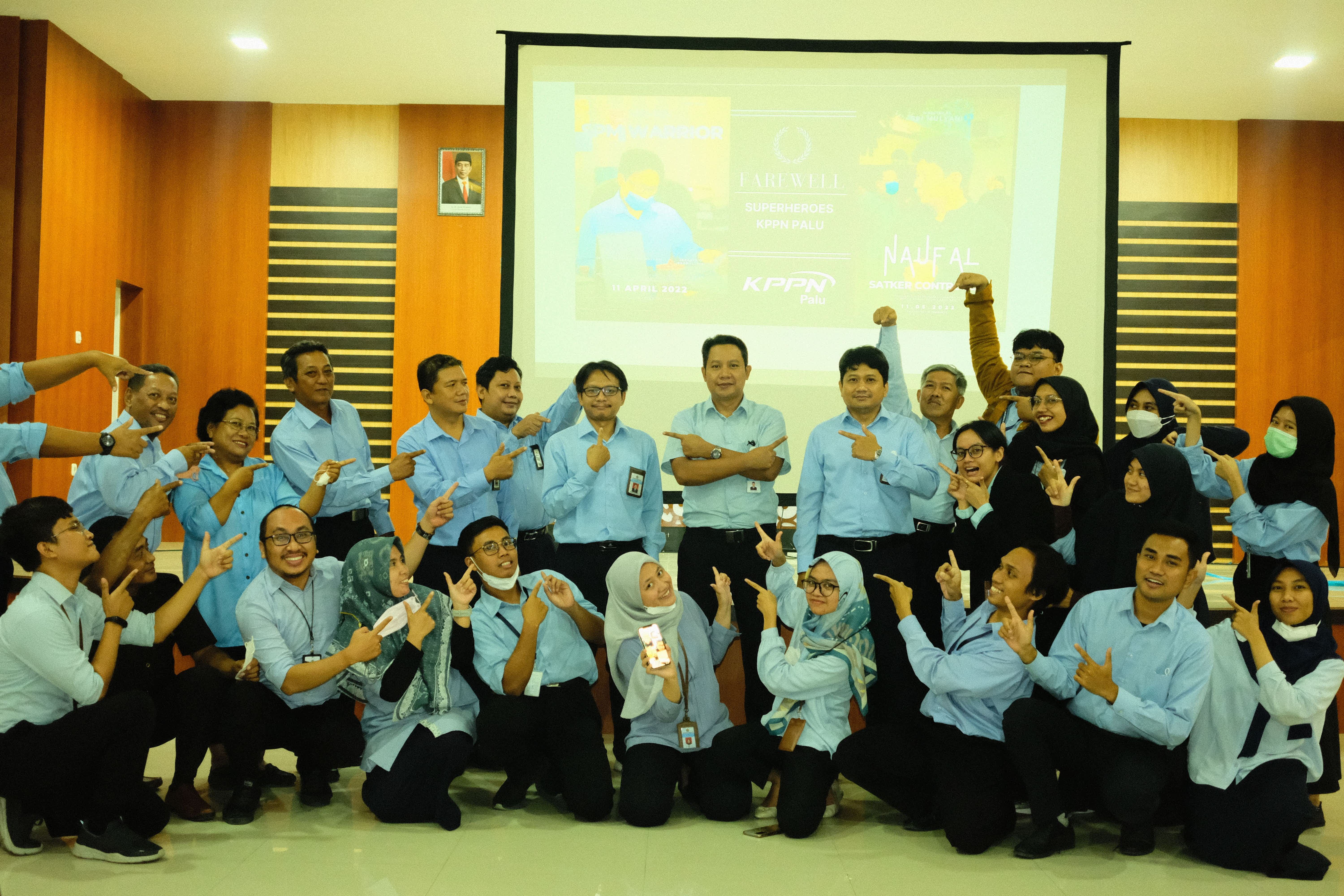 foto bersama acara perpisahan