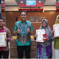 Piagam Satyalancana Karya Satya untuk Pegawai KPPN Surabaya I